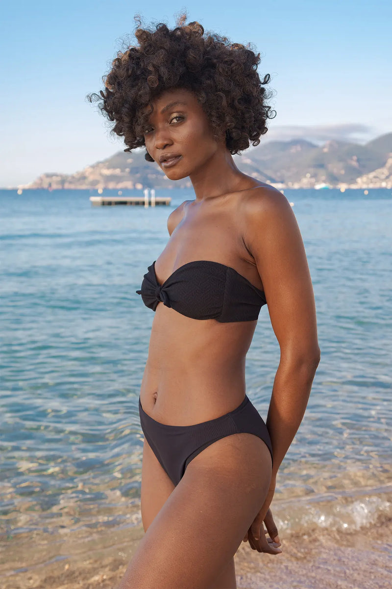 Bikinihose Nérée Schwarz – Gerippt