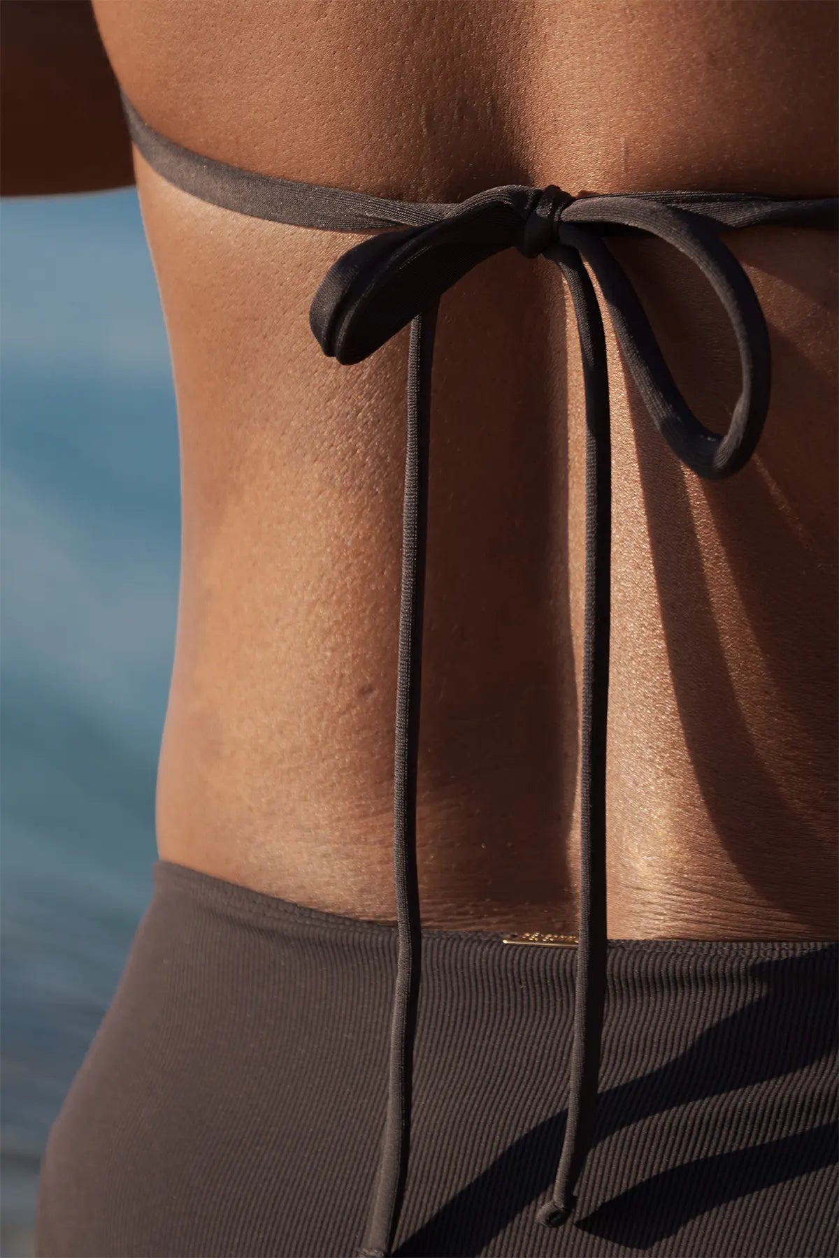 Bikinihose Nérée Schwarz – Gerippt