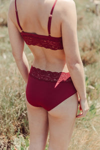 Absolu-Anthéia-Shorty in Bordeaux